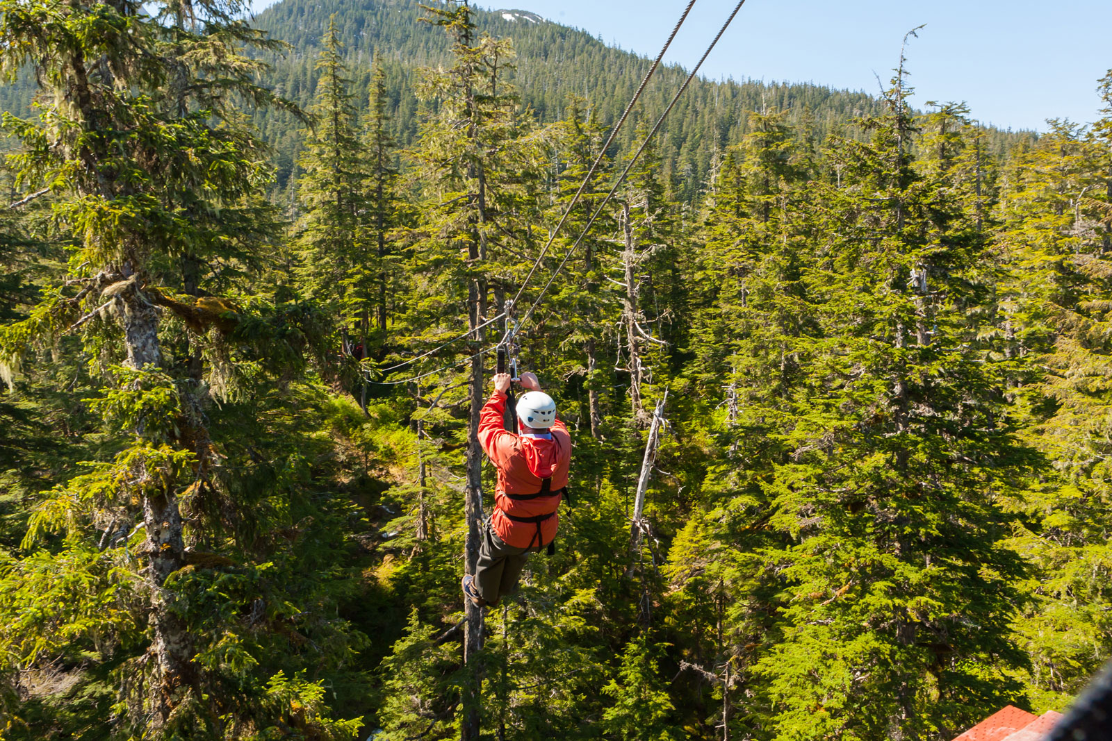 What’s It Like to Be a Zip Line Tour Guide?